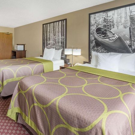 Super 8 By Wyndham Hebron Lowell Area Zewnętrze zdjęcie
