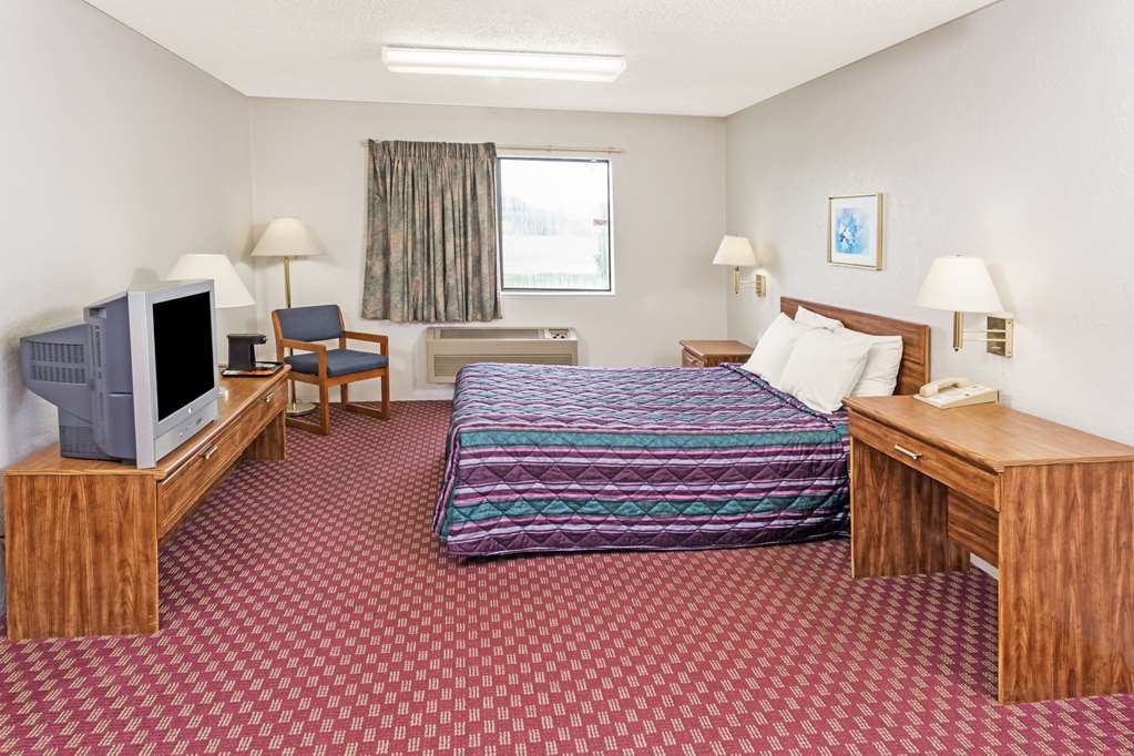 Super 8 By Wyndham Hebron Lowell Area Pokój zdjęcie