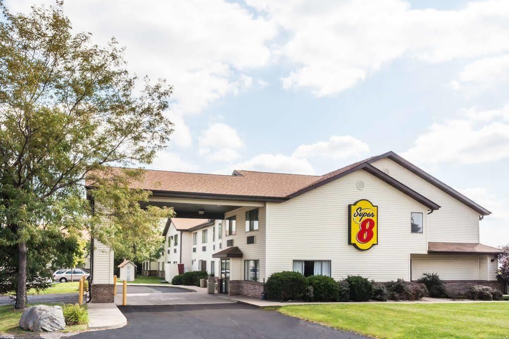 Super 8 By Wyndham Hebron Lowell Area Zewnętrze zdjęcie